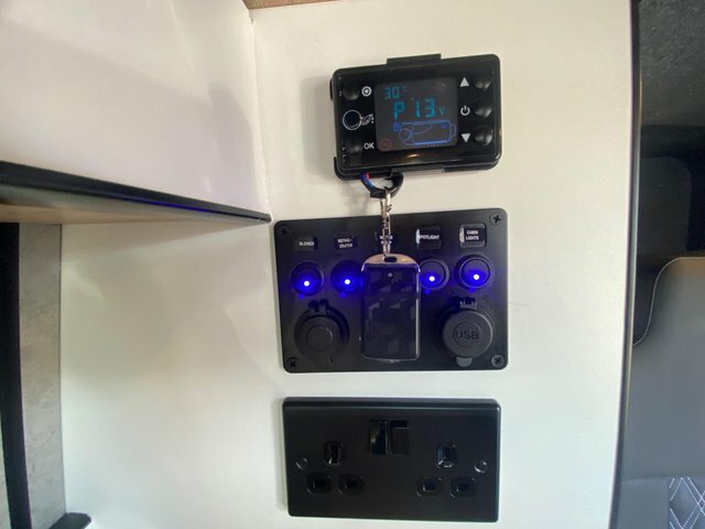 Ford Transit Custom 2.0 Tdci 310Kitchen-sink-solar-rr-swivel-blue WG66FDO Blue #6