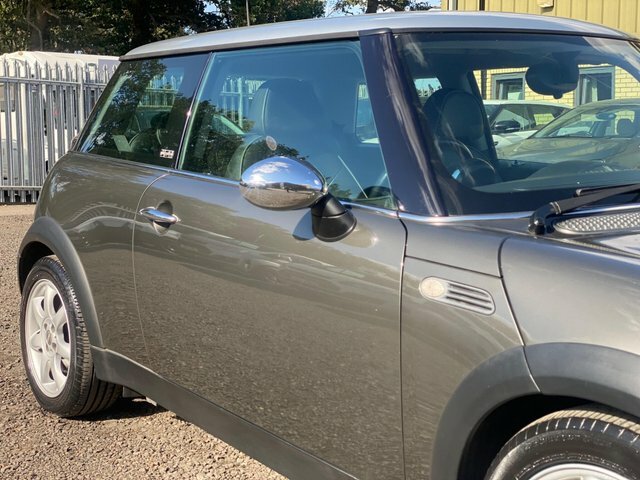 Mini Hatch White #21