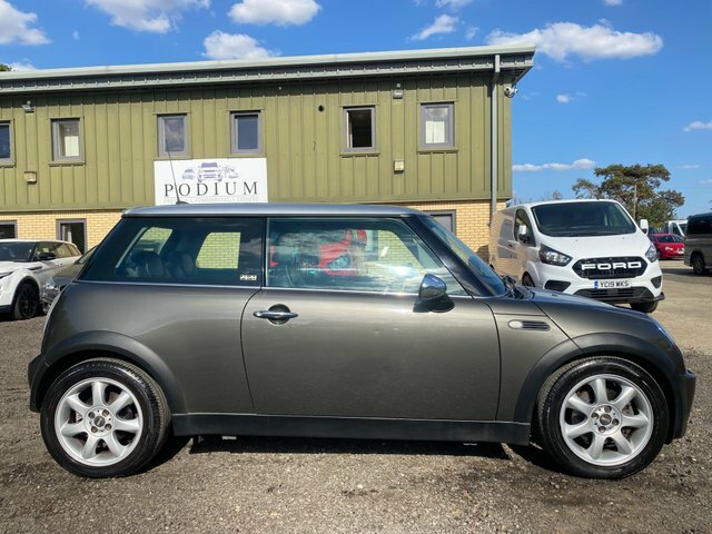 Mini Hatch White #19