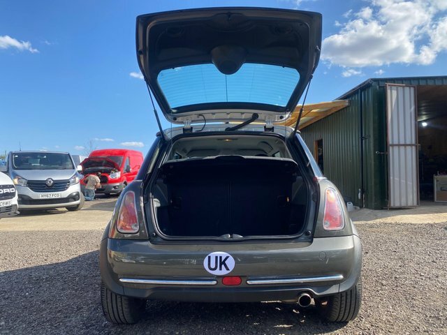 Mini Hatch White #9