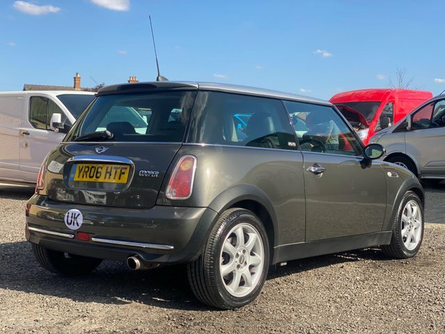 Mini Hatch White #4