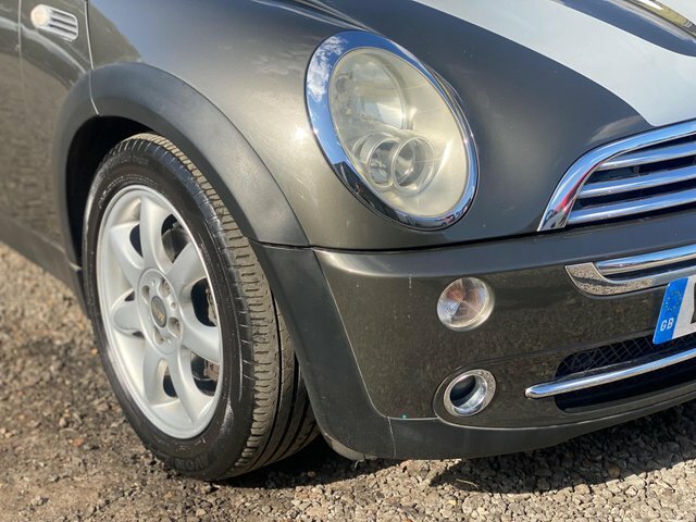 Mini Hatch White #20