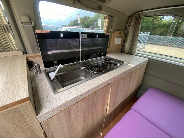 Nissan Elgrand 3.5 Camper Sink-stove-towbar-fridge-camera-tv White #2