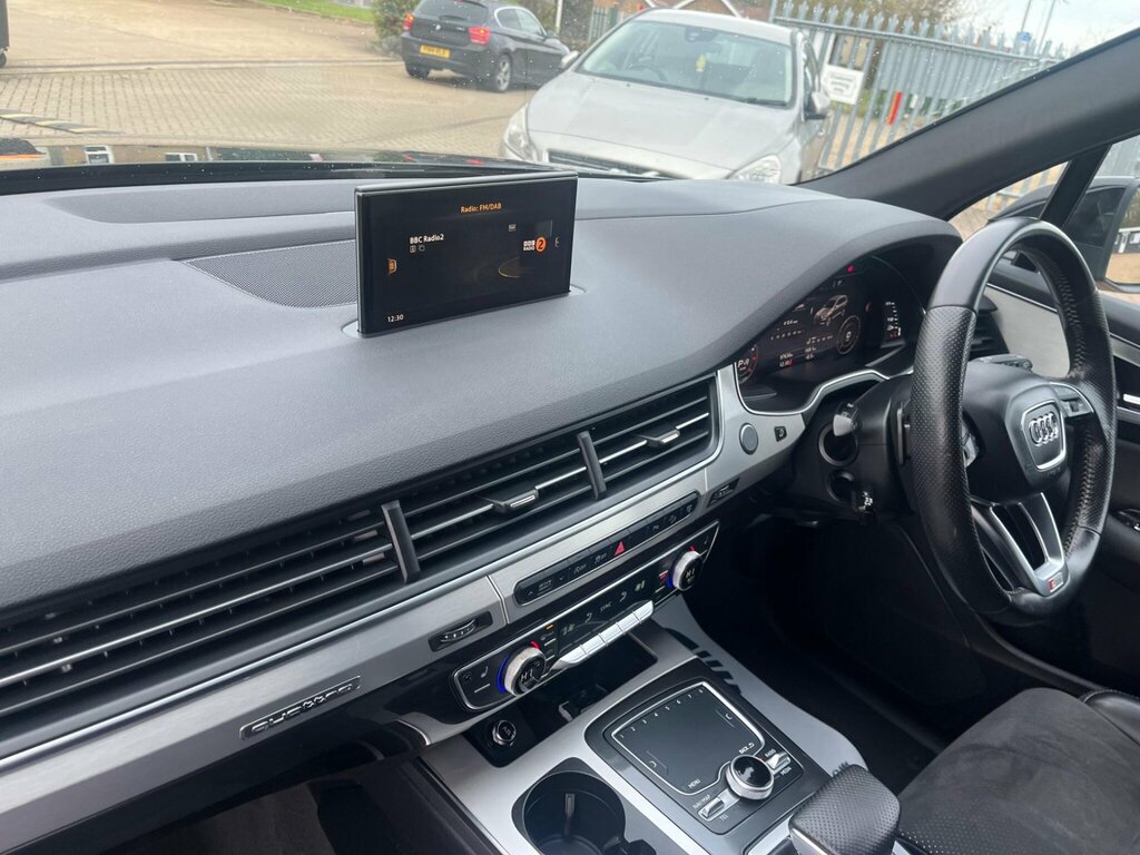 Audi Q7 Grey #28