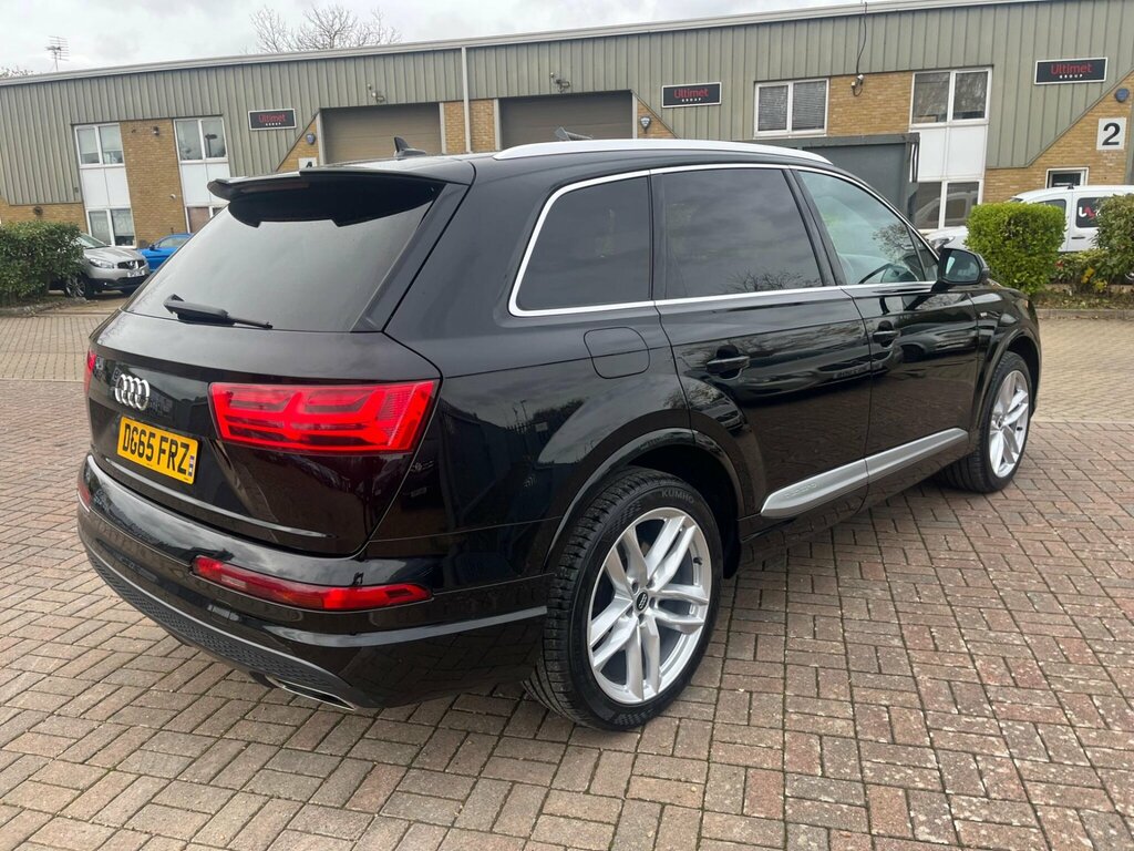 Audi Q7 Grey #25