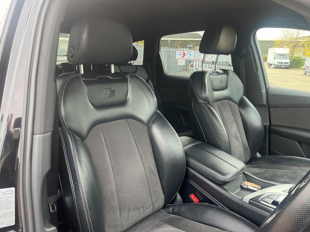 Audi Q7 Grey #32