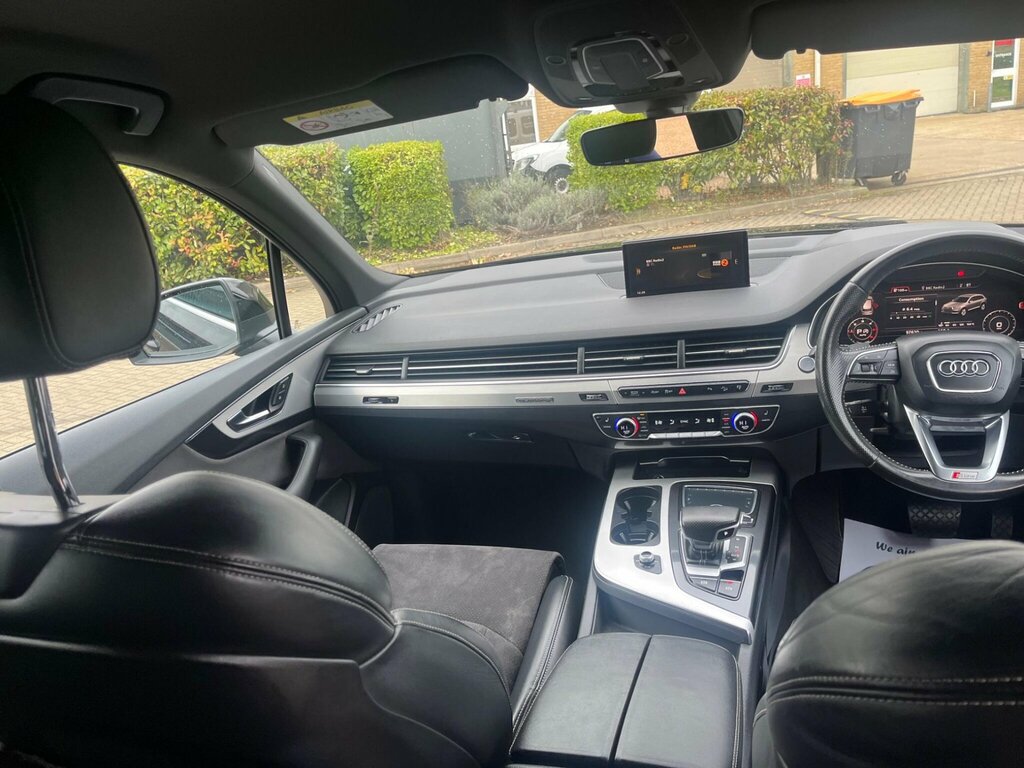 Audi Q7 Grey #30