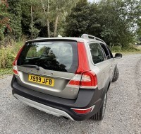 Volvo XC70 Estate Black #37
