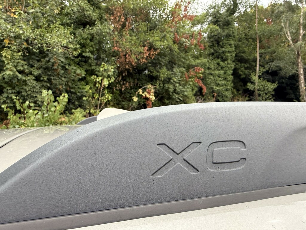 Volvo XC70 Estate Black #18