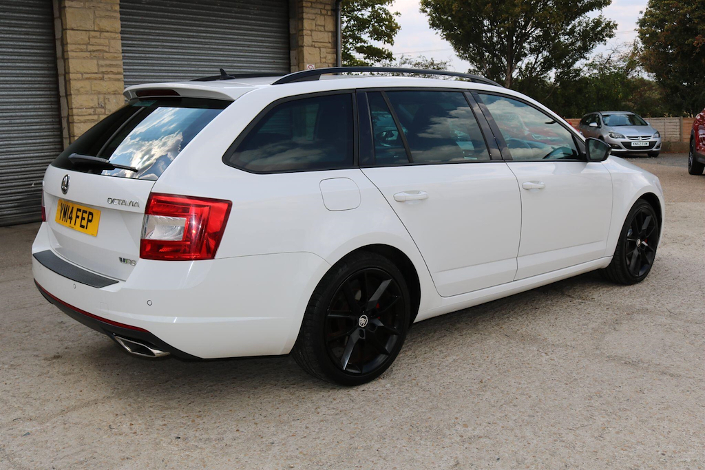 Skoda Octavia Vrs White #6