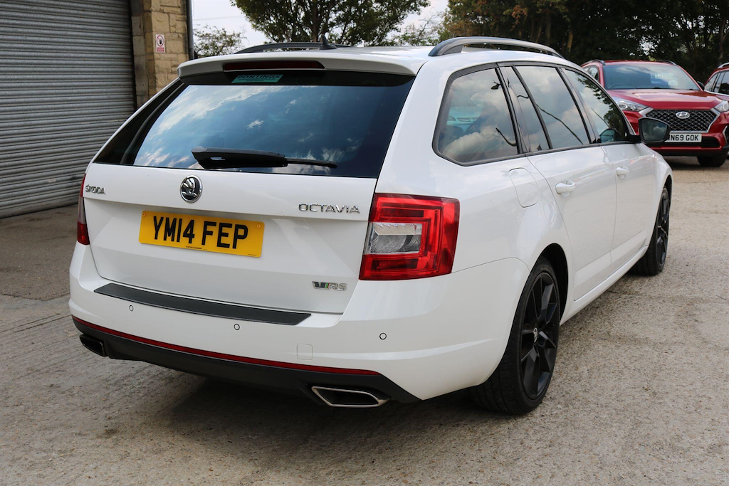 Skoda Octavia Vrs White #7