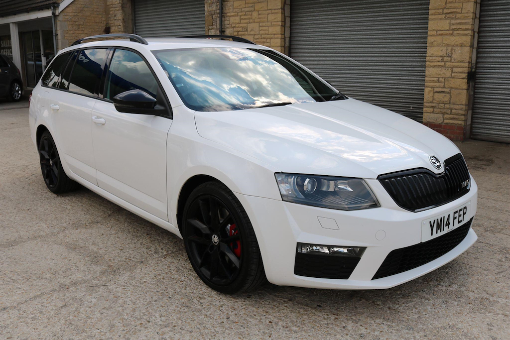 Skoda Octavia Vrs White #1