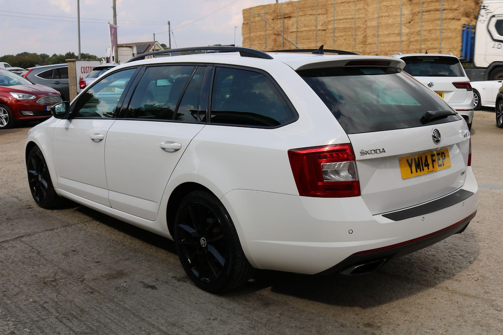 Skoda Octavia Vrs White #10