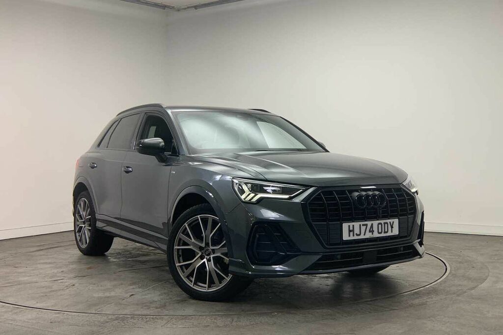 Audi Q3 Black Edition 35 Tfsi 150 Ps S Tronic - 2024 Grey