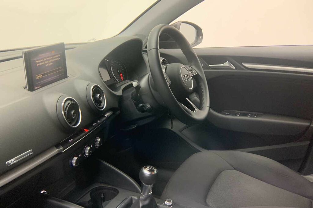 Audi A3 Se Technik 30 Tfsi 116 Ps 6-Speed - 2020 HJ20WZL Black #2