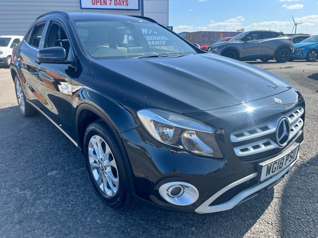 Mercedes-Benz GLA Class 1.6L Se Black