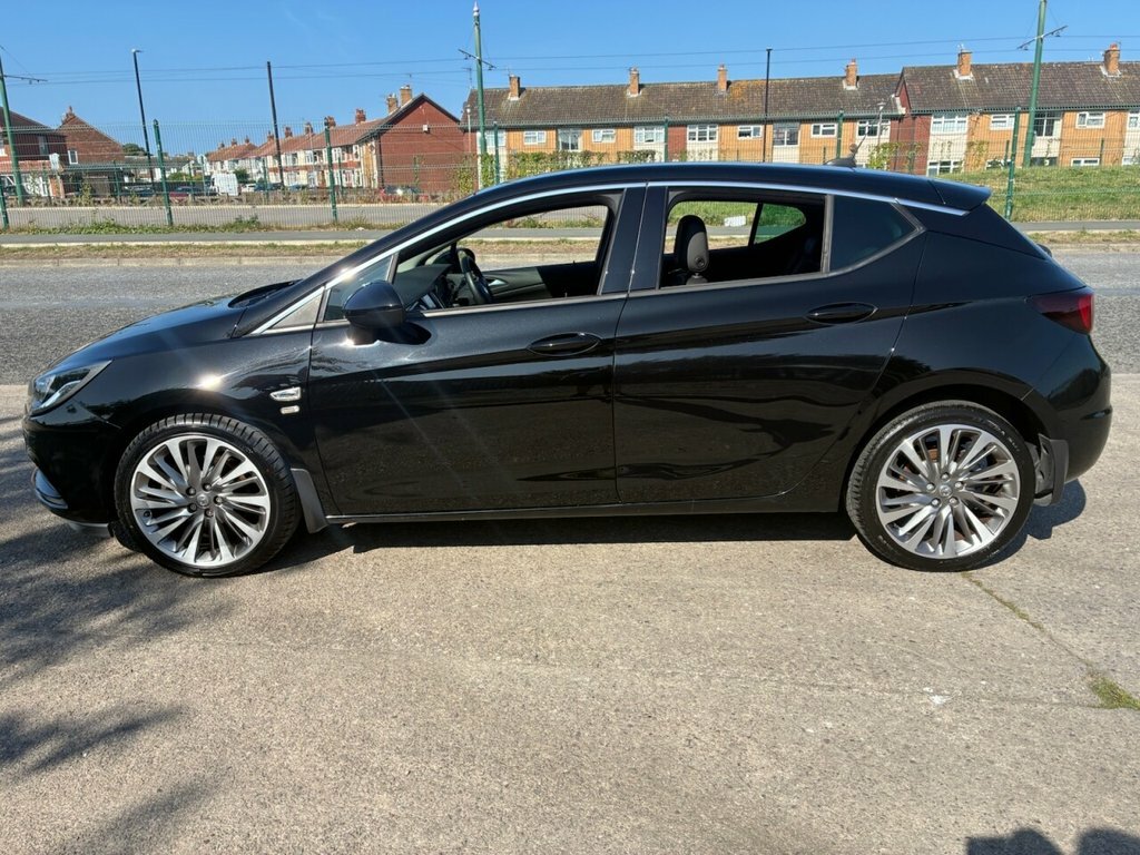 Vauxhall Astra 1.6L Griffin KW69AON Black #3