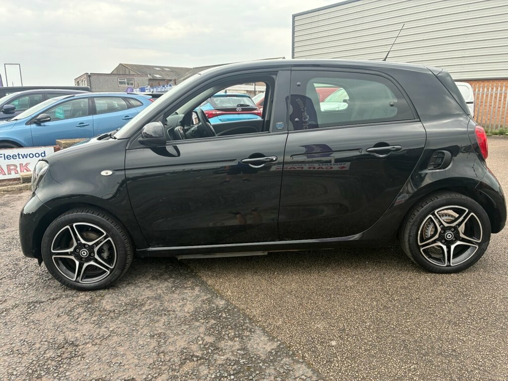 Smart Forfour Hatchback EN69LYU Black #5