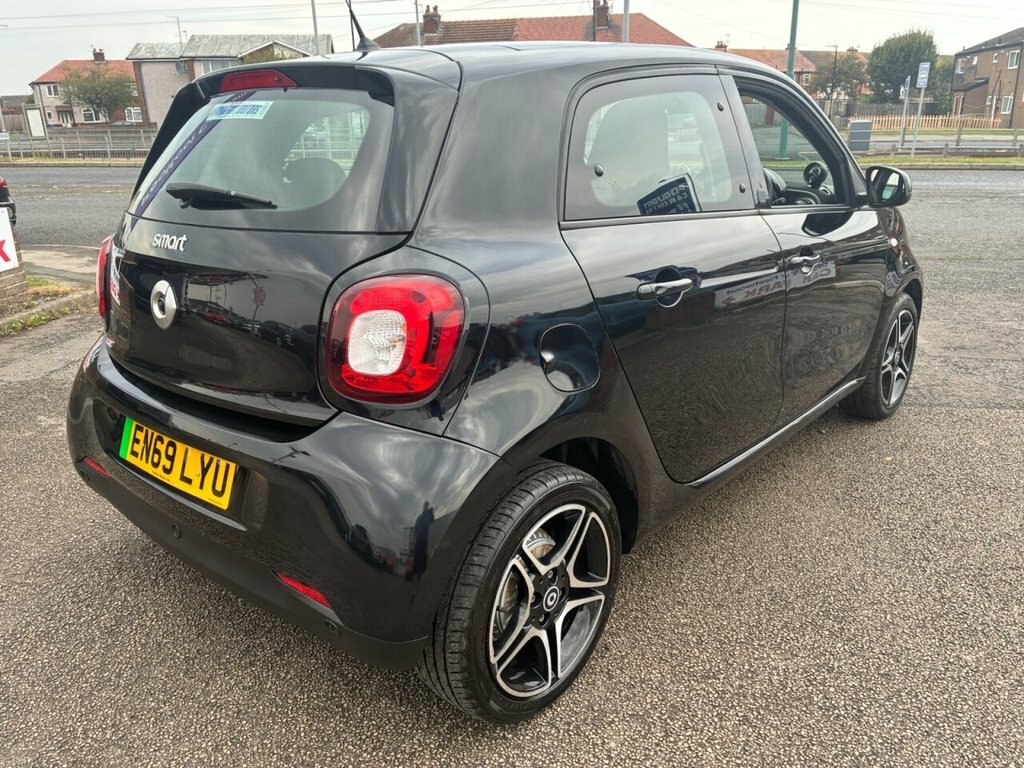 Smart Forfour Hatchback EN69LYU Black #3