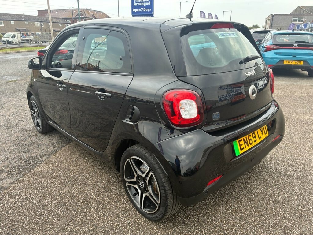 Smart Forfour Hatchback EN69LYU Black #4