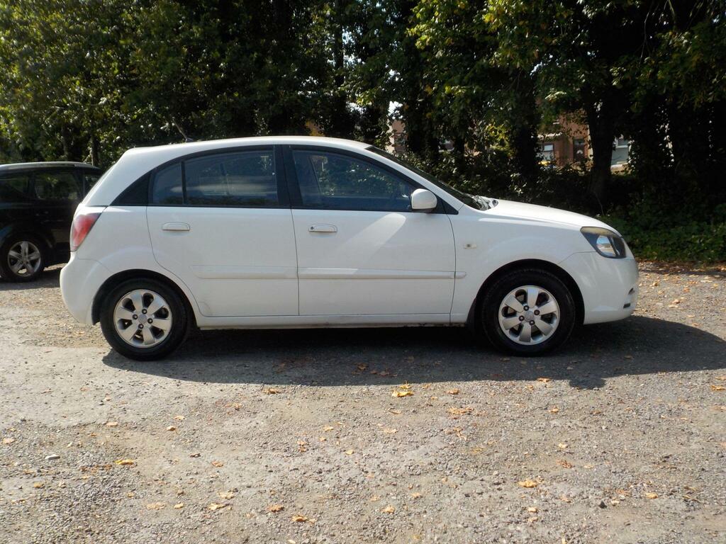 Kia RIO 1.4L Graphite Silver #6