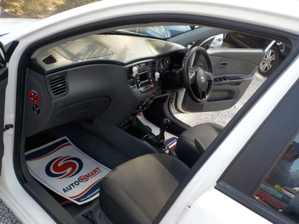 Kia RIO 1.4L Graphite Silver #11