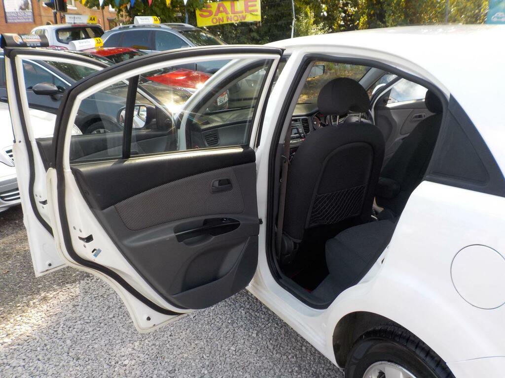 Kia RIO 1.4L Graphite Silver #25