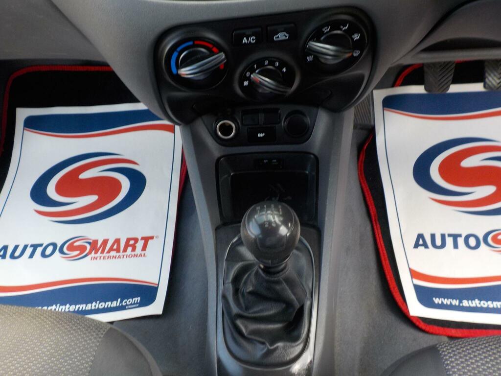 Kia RIO 1.4L Graphite Silver #15