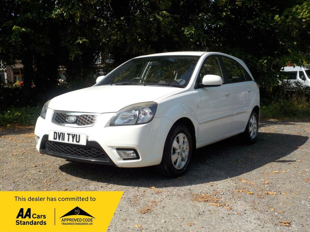 Kia RIO 1.4L Graphite Silver #1