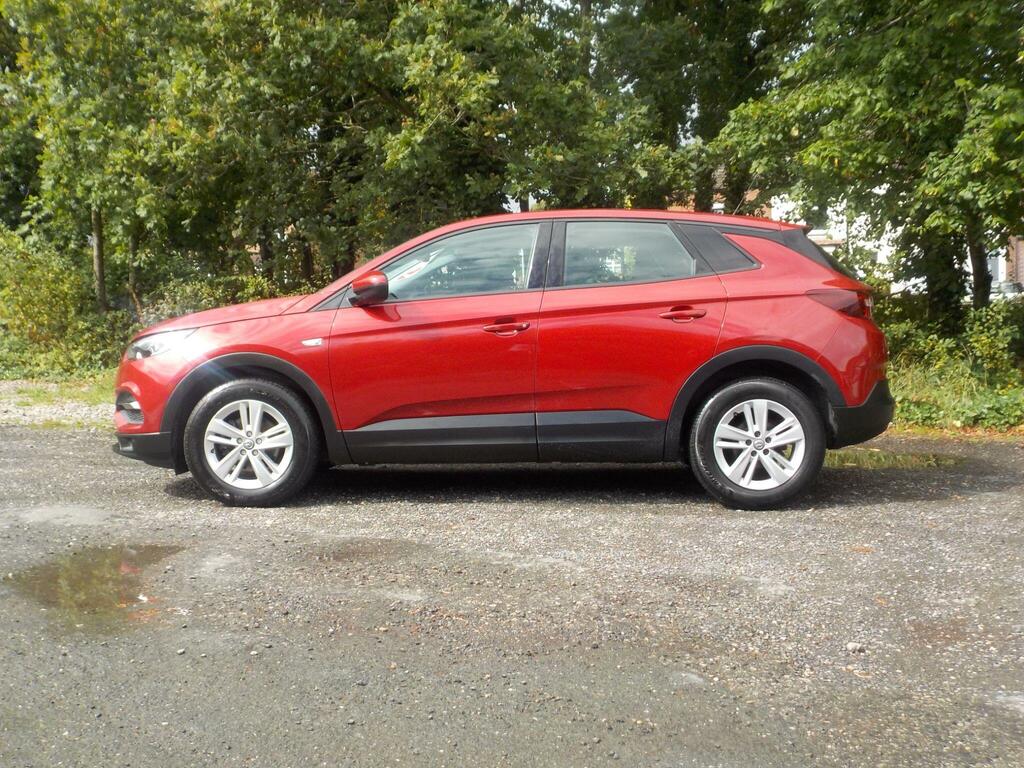Vauxhall Grandland X 1.2 Turbo Se Euro 6 S S Red #2