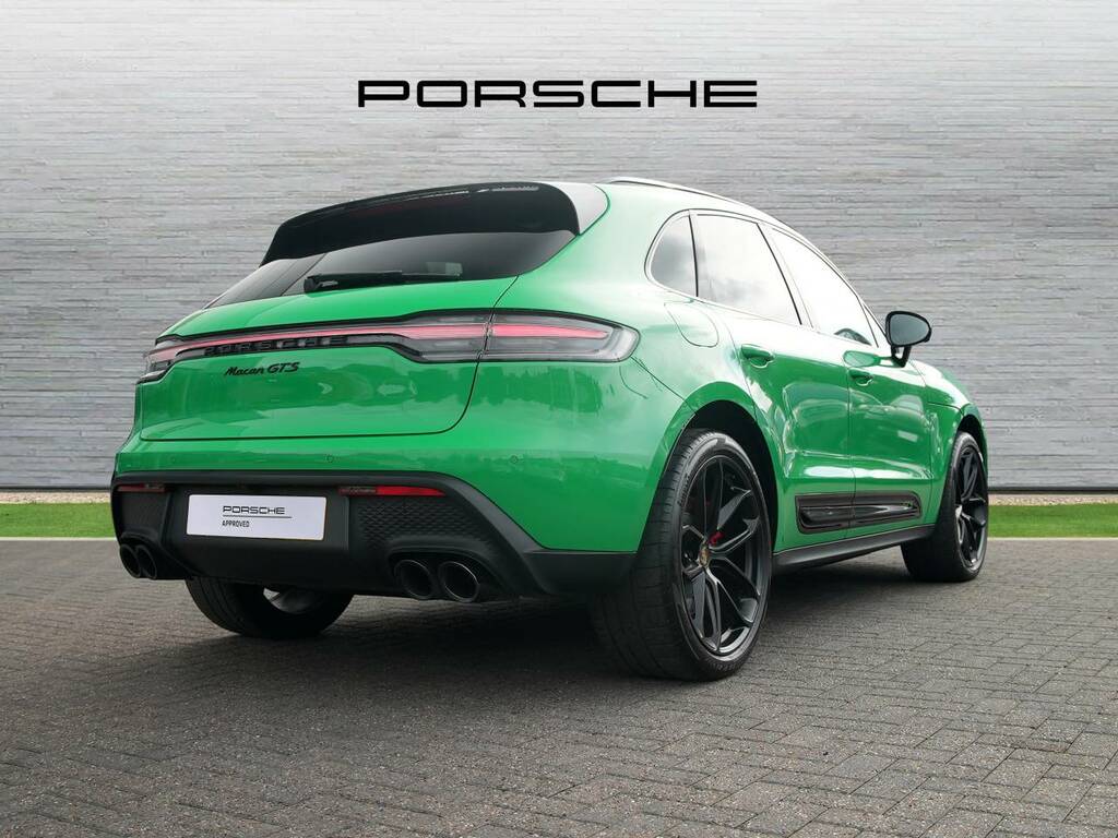 Porsche Macan Gts Green #2