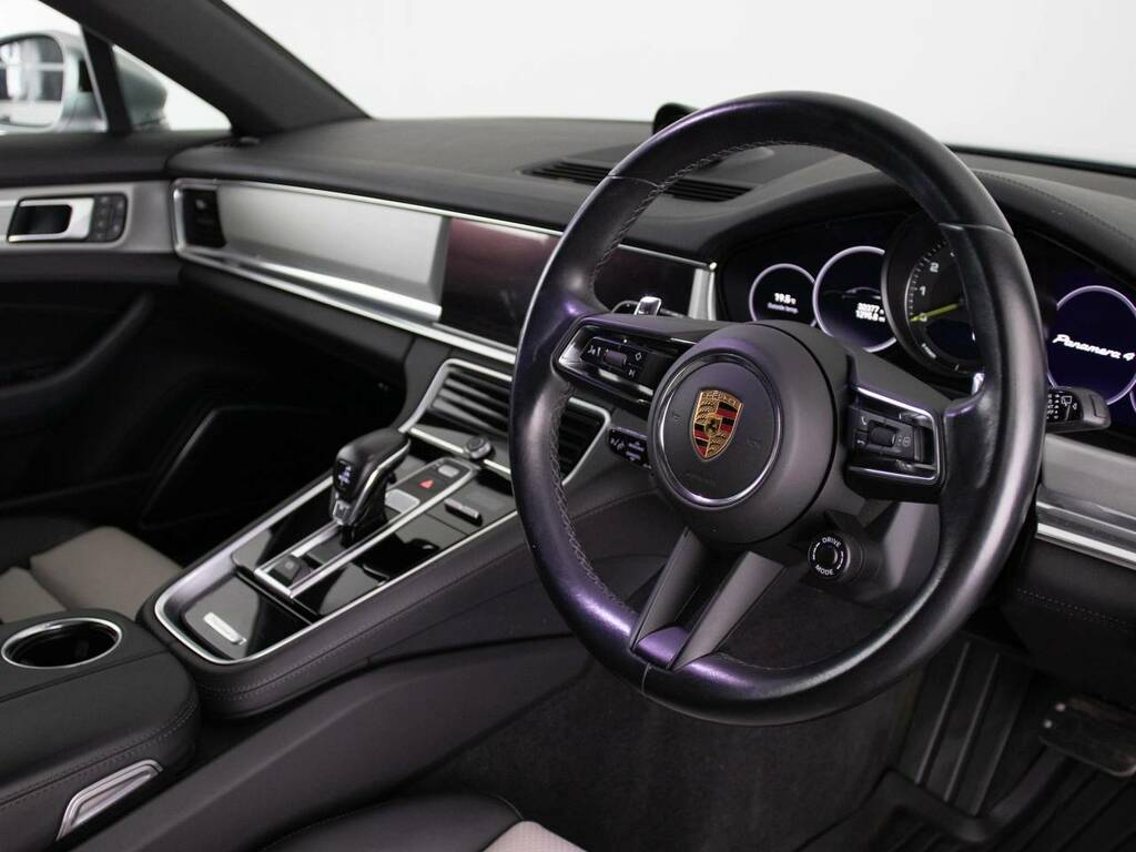 Porsche Panamera 4 E-hybrid Sport Turismo Platinum Edition Silver #4