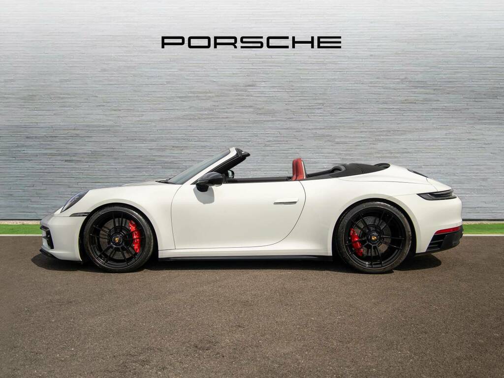 Porsche 911 Carrera 4 Gts Cabriolet White #2