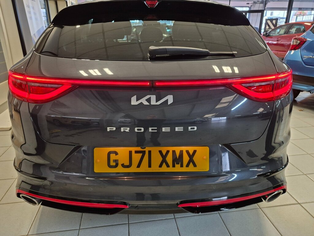 Kia Proceed  White #8