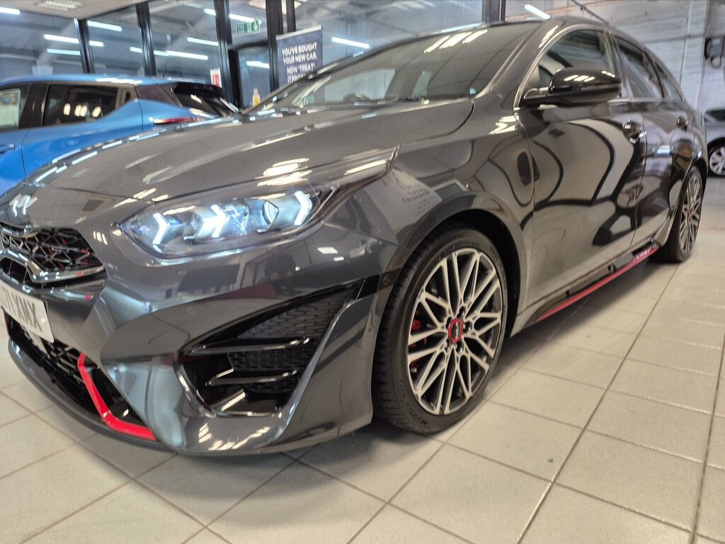 Kia Proceed  White #7