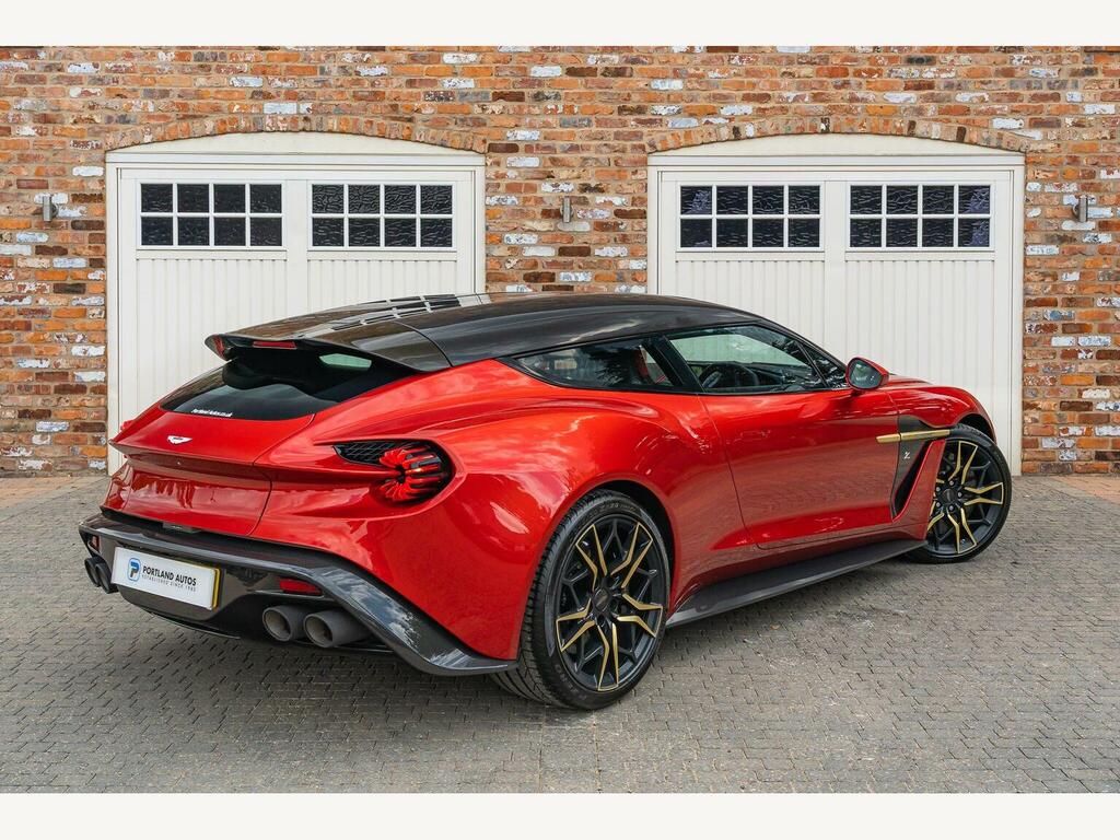 Aston Martin Vanquish S Green #26