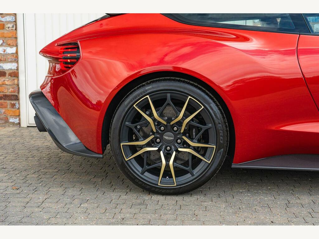 Aston Martin Vanquish S Green #28