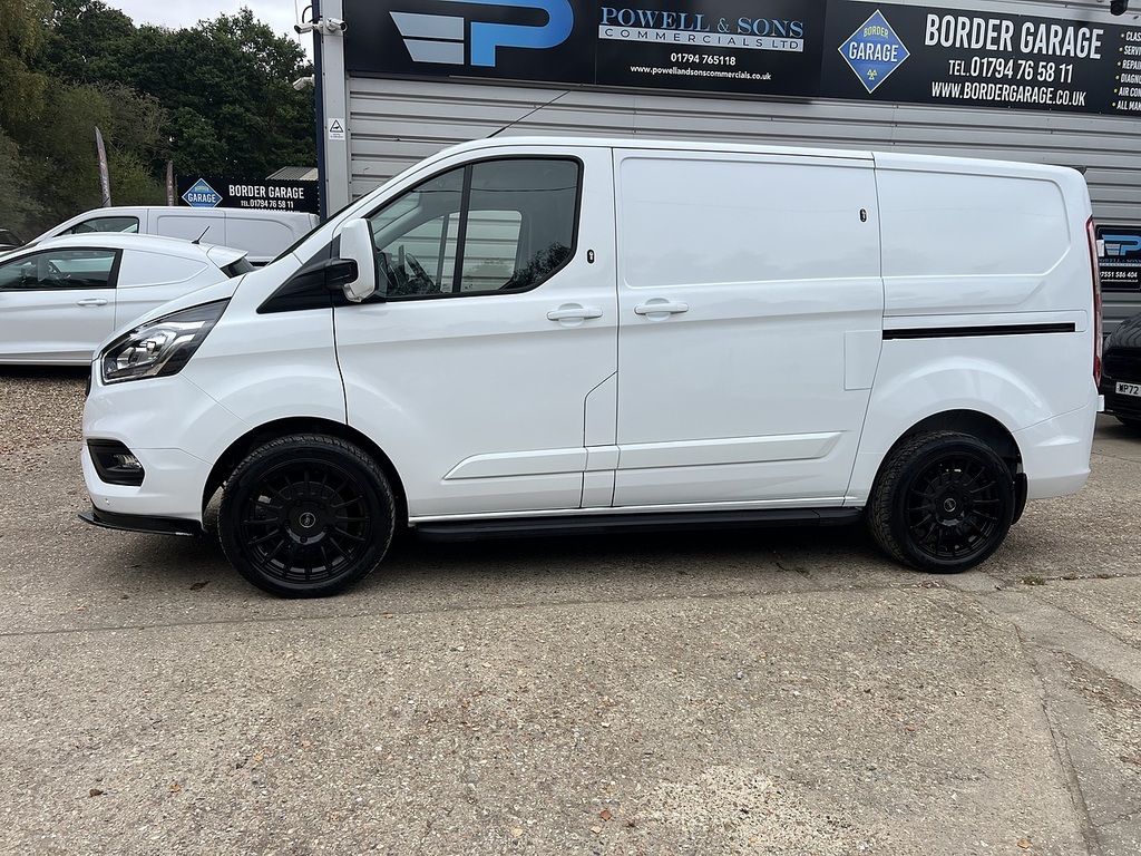 Ford Transit Custom 300 Limited Sport Pack YP71ZKS White #4