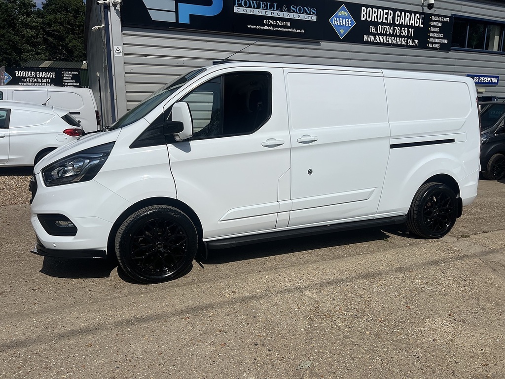 Ford Transit Custom 300 Limited Sport Pack HV22SXL White #4