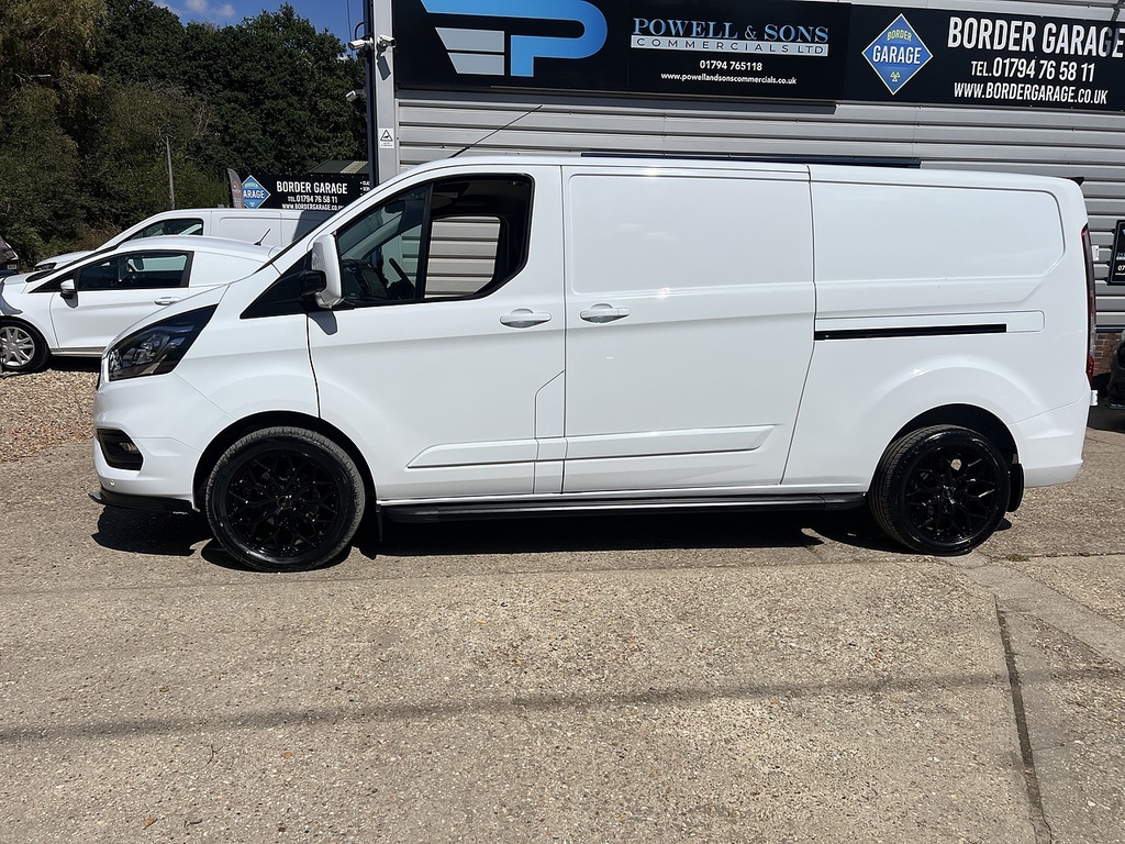 Ford Transit Custom 300 Limited Sport Pack LE23KNZ White #4