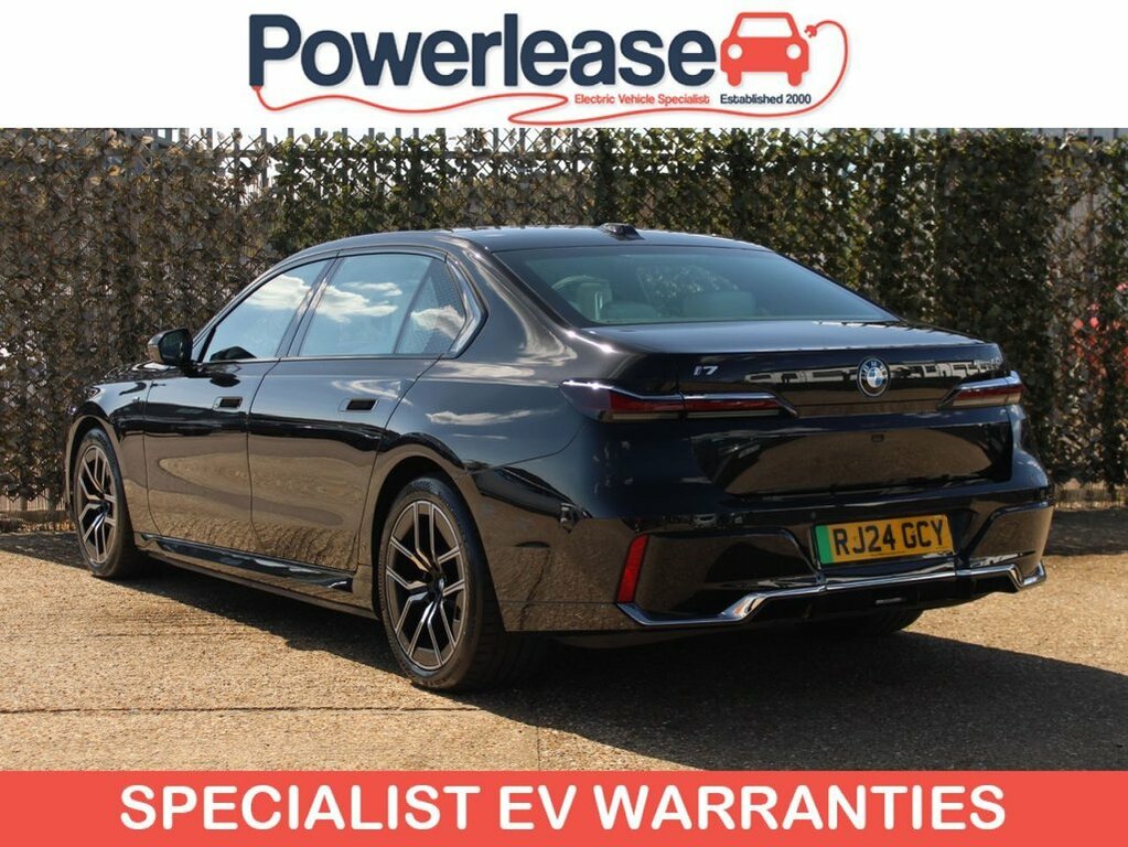 BMW i7 Saloon RJ24GCY Black #3