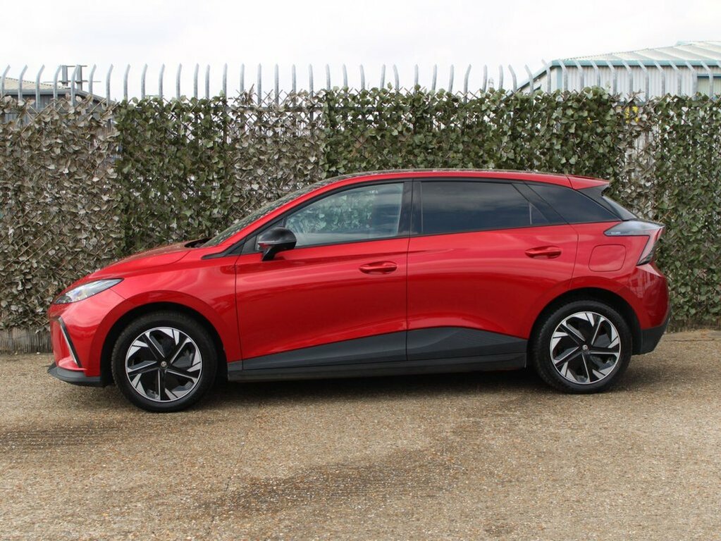 MG MG4 Hatchback FG72MEV Red #6