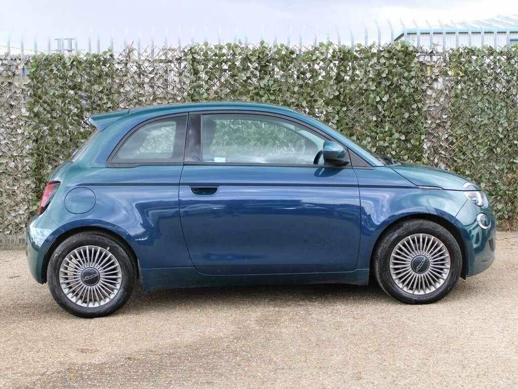 Fiat 500E Hatchback Green #3
