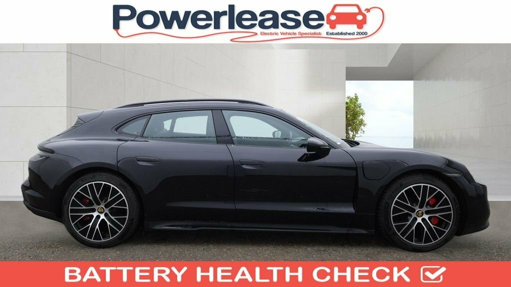 Porsche Taycan Estate Black #3