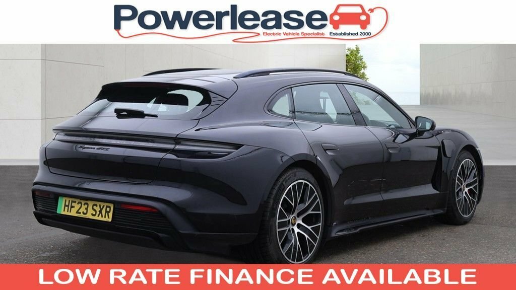 Porsche Taycan Estate Black #2