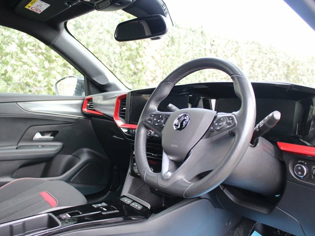 Vauxhall Mokka-e Ultimate White #10