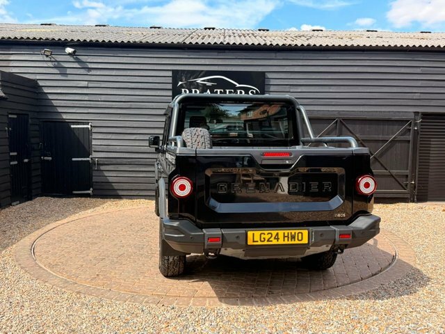  Grenadier Fieldmaster Pickup Double Cab Black #3