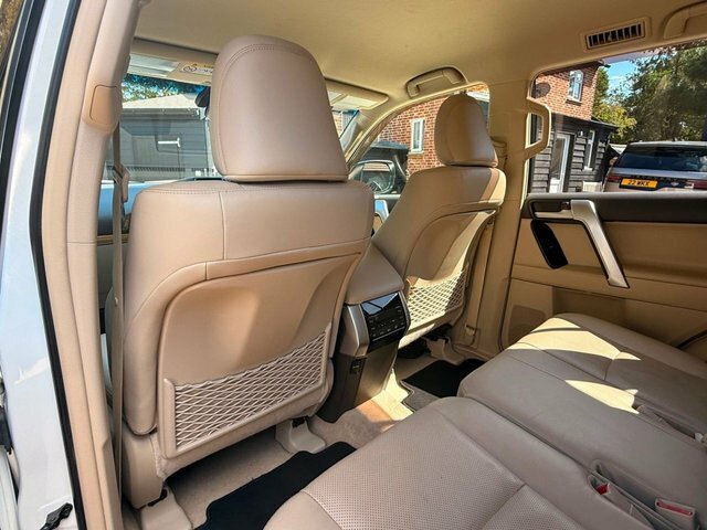 Toyota Land Cruiser Active D-4d Red #14