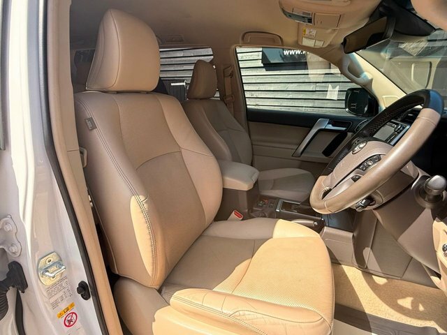 Toyota Land Cruiser Active D-4d Red #9