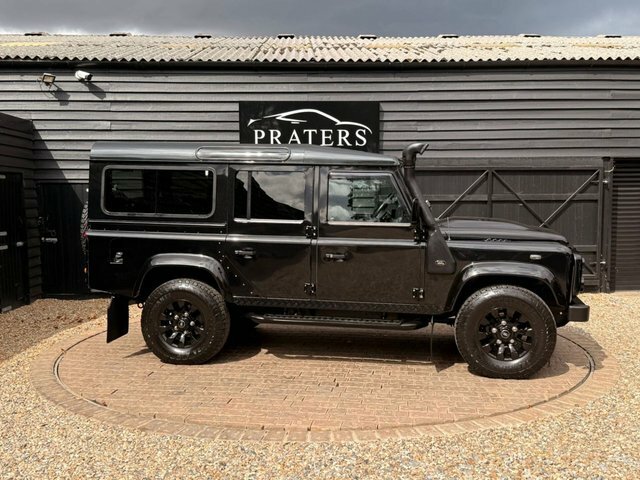 Land Rover Defender 110 Manual Green #12
